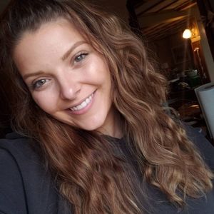 Meet your Posher, Casey